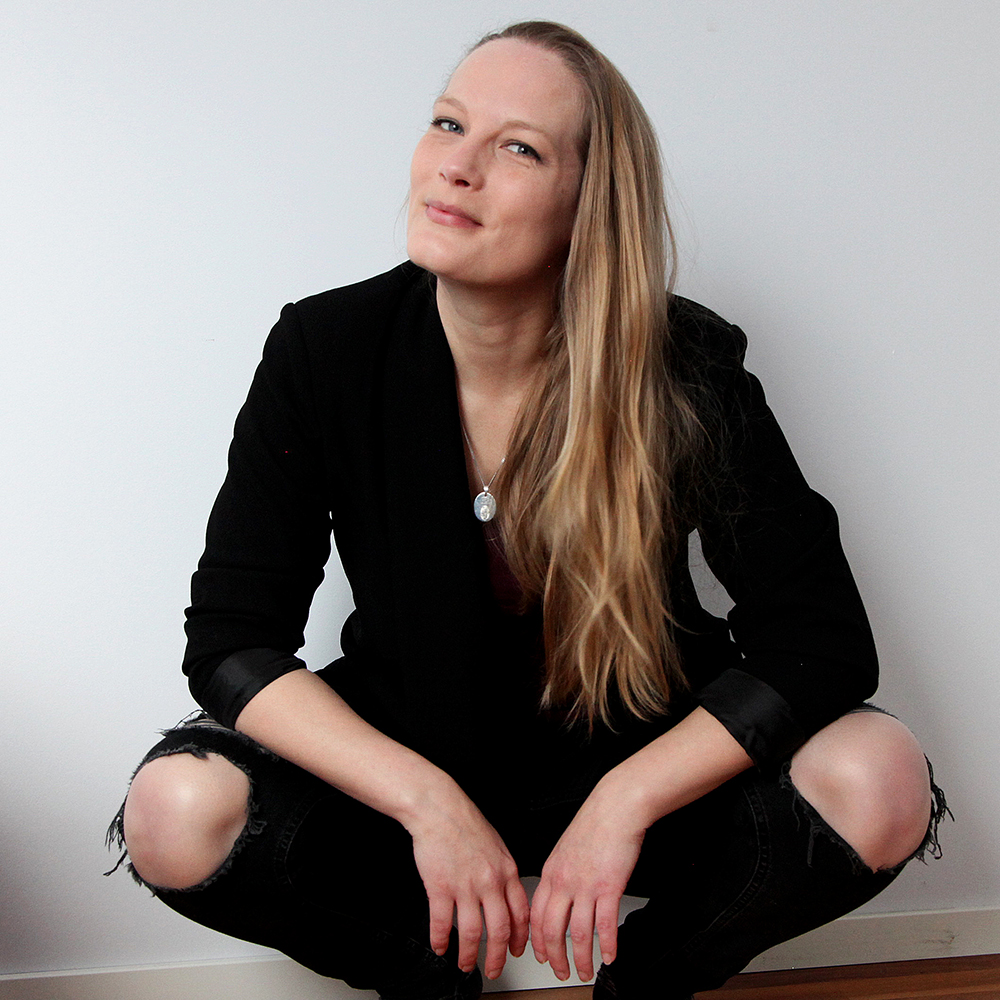 Emelie Svensson, utbildad förlagsredaktör via JW förlags yrkesutbildning 2023